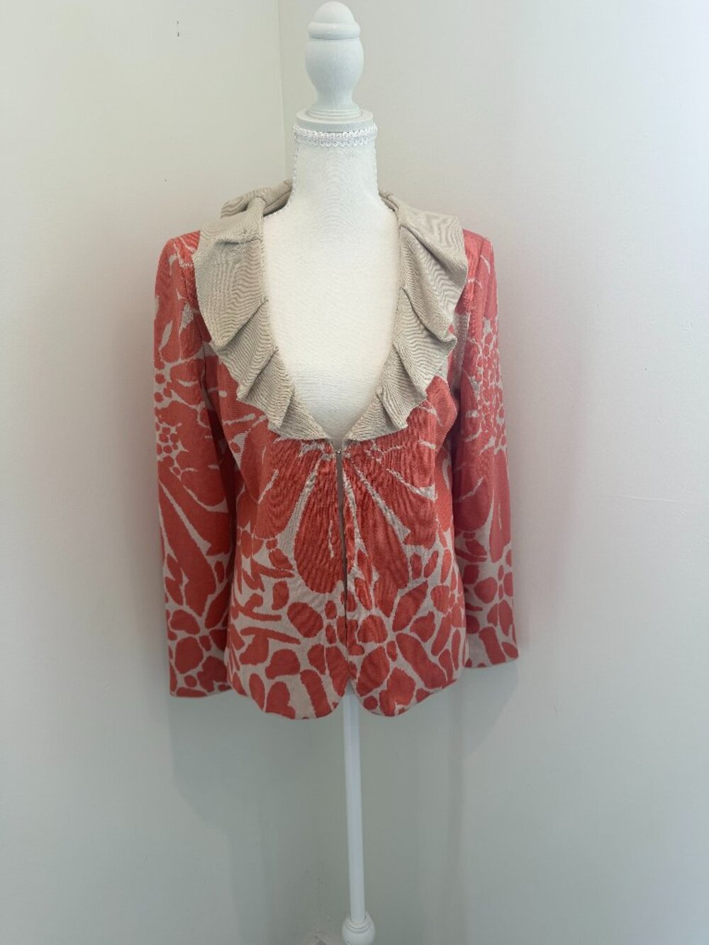 Ming Wang Textured Ruffle Collar Knit Cardigan - Coral & Beige Floral S